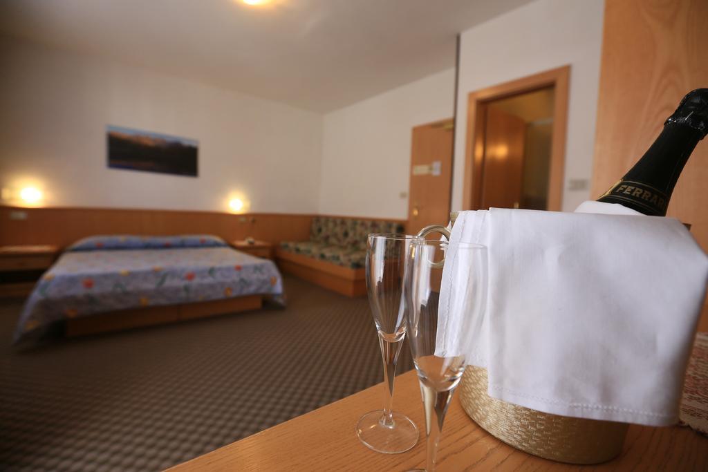 Hotel Miramonti Vigo di Fassa Εξωτερικό φωτογραφία